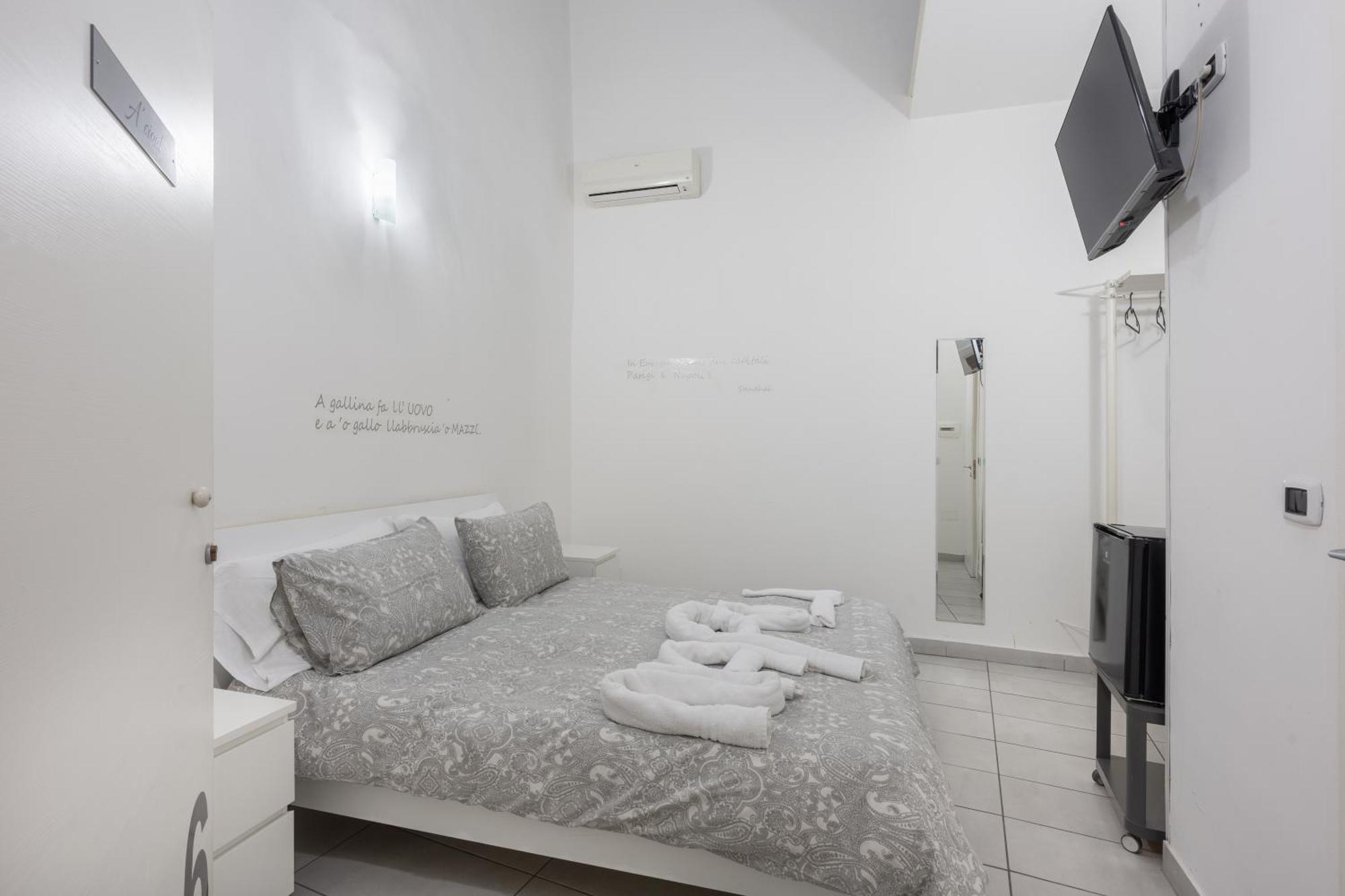 Nina Suites Neapel Exterior foto